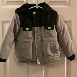 Boys 2t Gray & Black Winter Coat